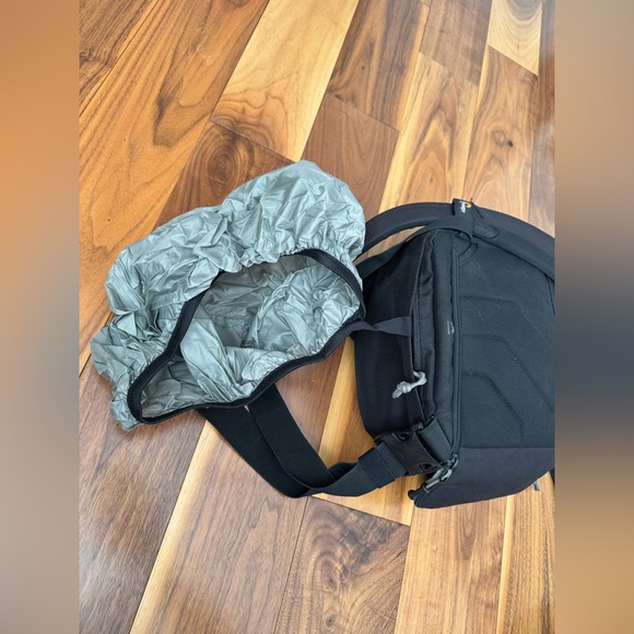 Lowepro Slingshot Edge 150AW camera bag black - Picture 13 of 16